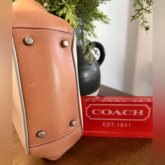 Coach X NASA 1941 Space Rocket  Kisslock Frame Bag - Picture 4 of 13